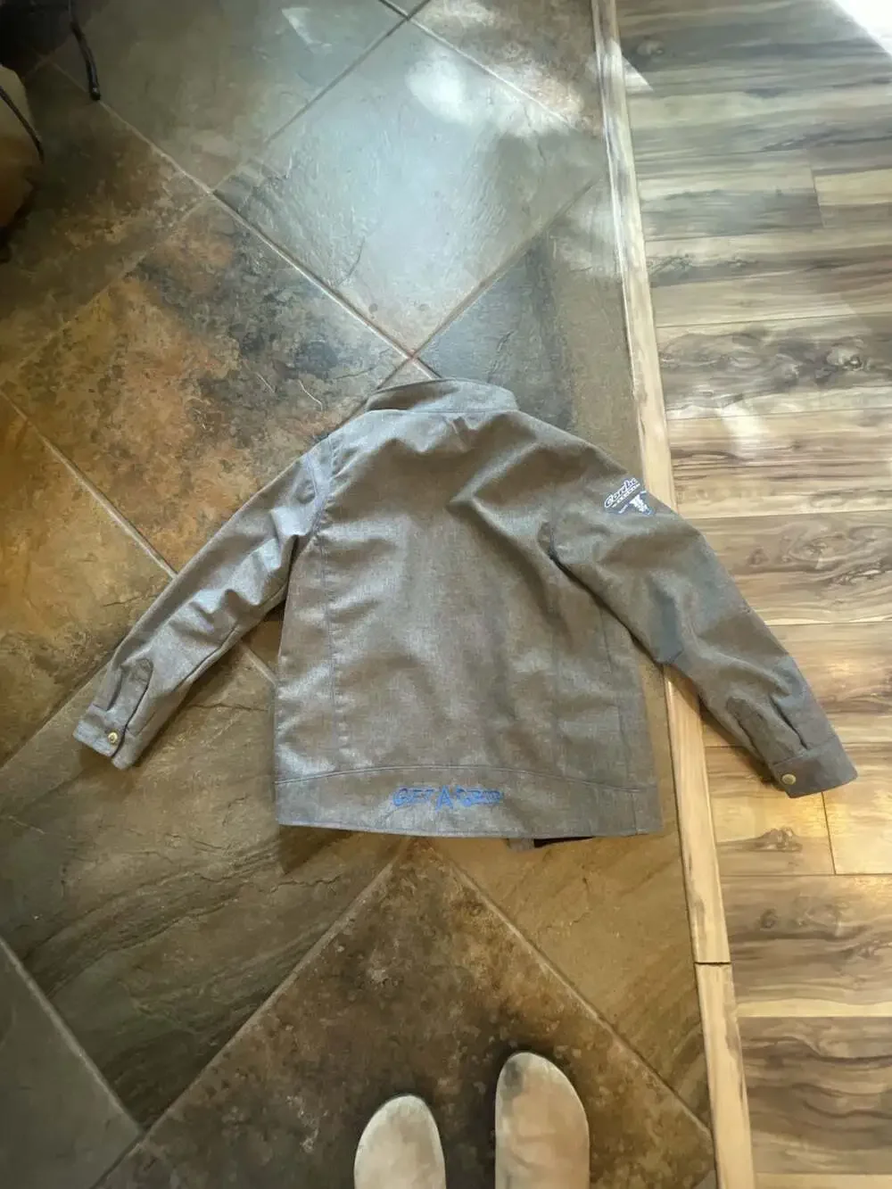 Cowboy Hardware Boys Gray Full Zip Softshell Jacket with Blue Trim Size XL 14/16